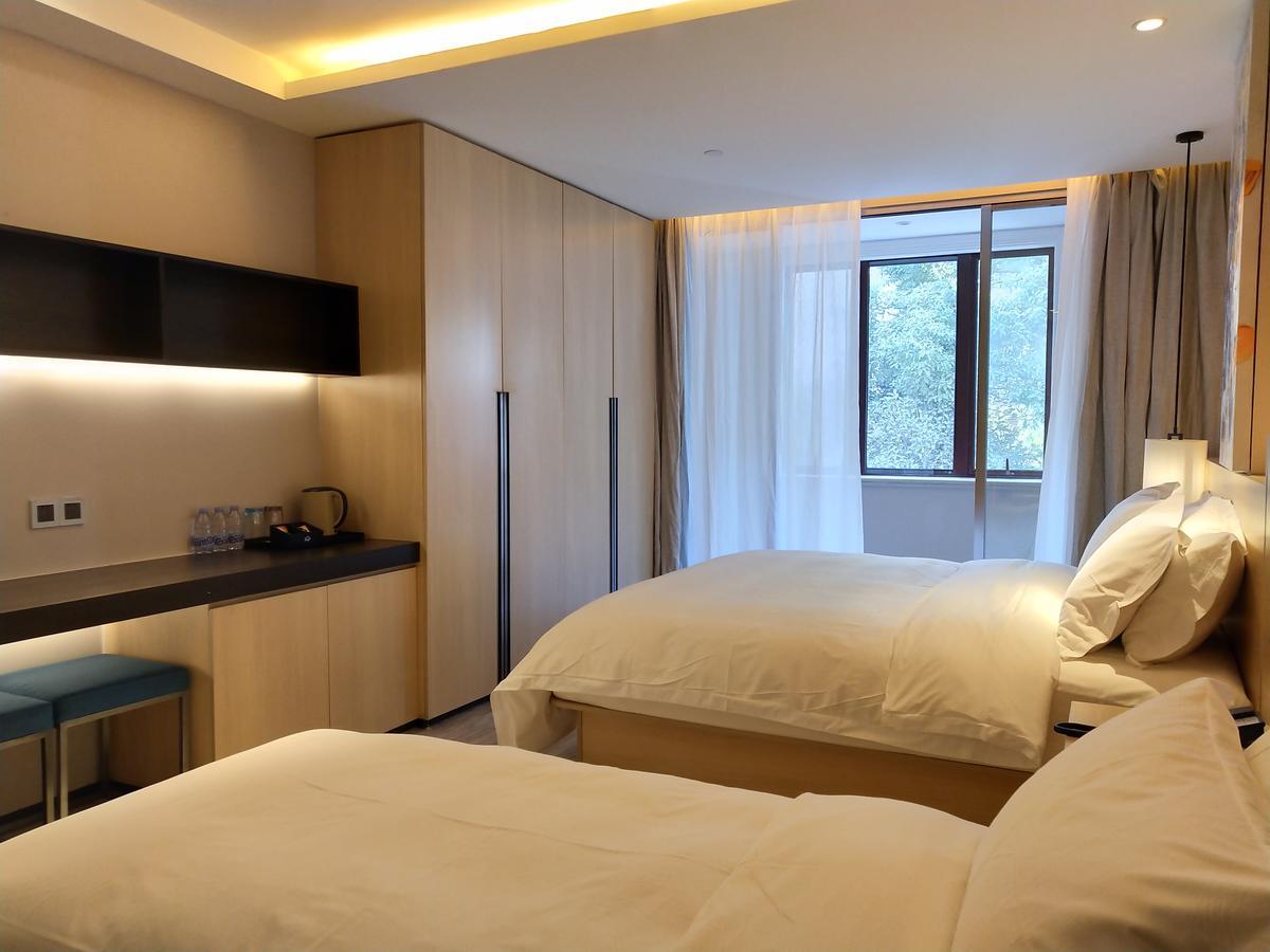 Shanghai Rongju Hotel Lujiazui Hotel エクステリア 写真