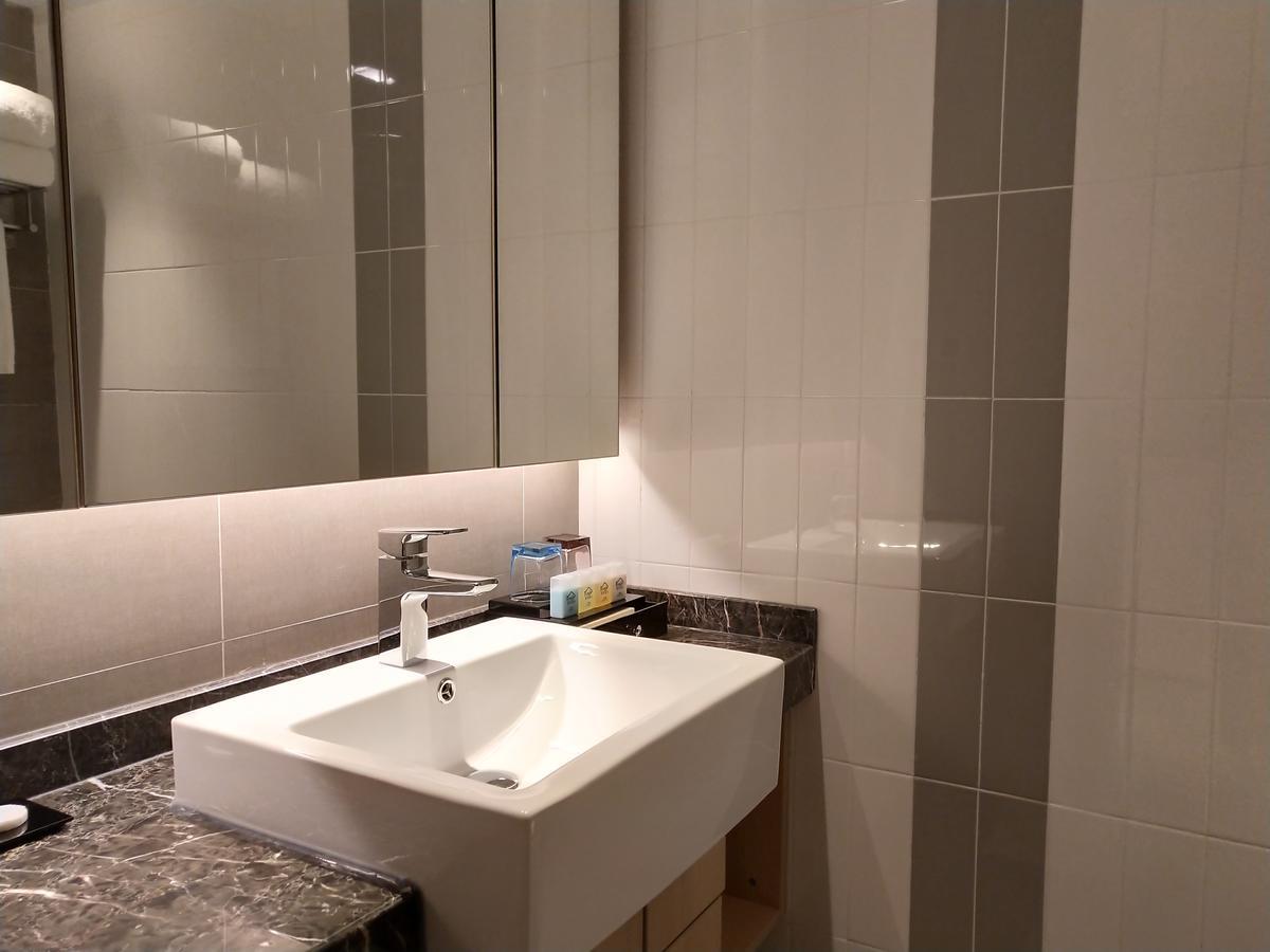 Shanghai Rongju Hotel Lujiazui Hotel エクステリア 写真