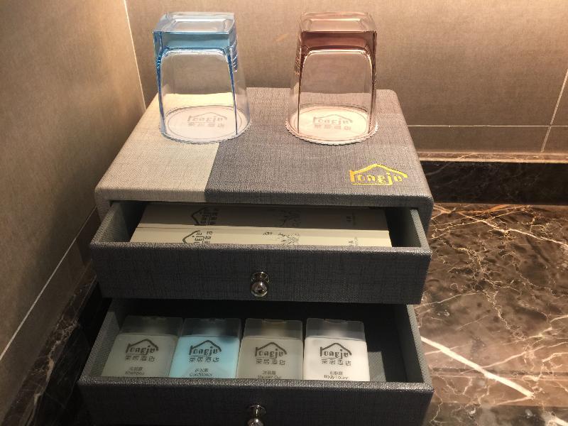 Shanghai Rongju Hotel Lujiazui Hotel エクステリア 写真